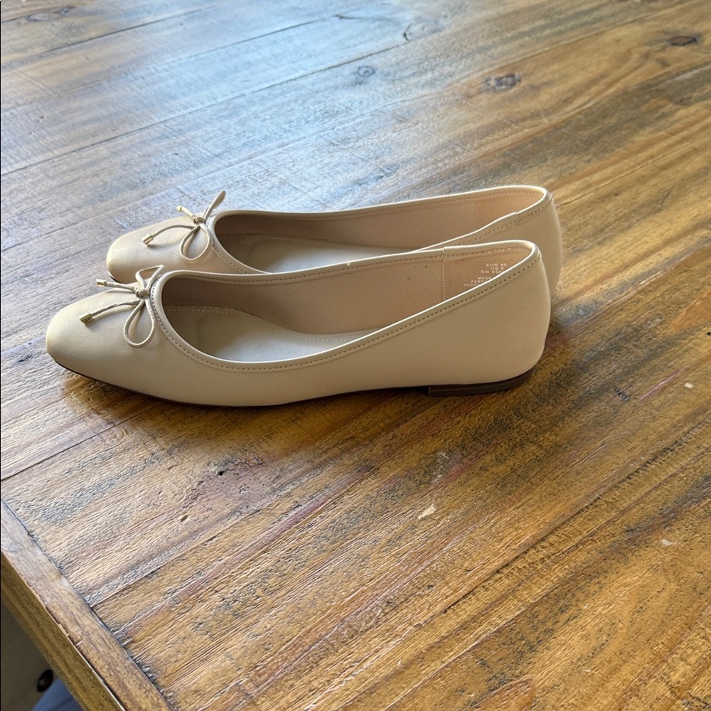 H&M Women's Light Cream Ballet Flats with Bow Accent size 40 or 9 - Picture 5 of 8